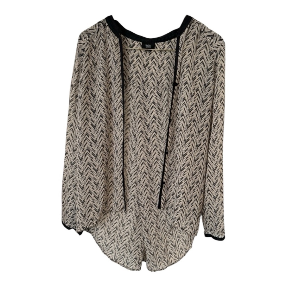 Massimo sheer cardigan. High low. Pretty. Size XL.